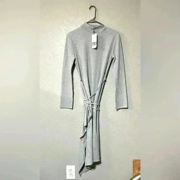 NWT Zara Gray Long Sleeve Sandwich Tie Sweater MIDI Dress Size M - Picture 1 of 6